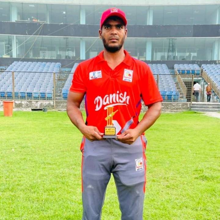 মোঃ শাহাদাত হোসেন